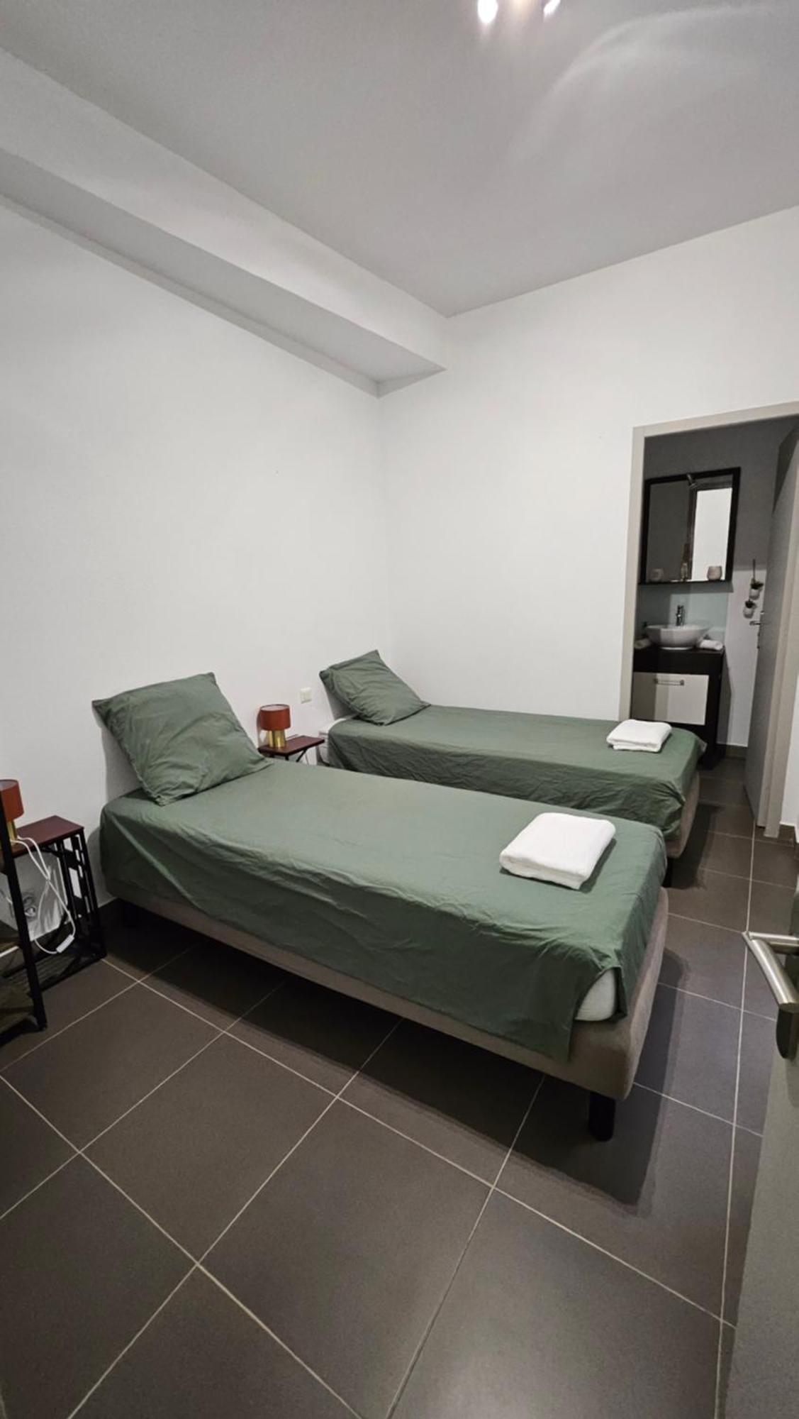 Le Patio St Etienne - Cite Episcopale - Parking Inclus Apartamento Albi Exterior foto